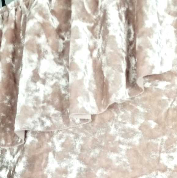 BP One Shoulder Velvet Top - Picture 3 of 9